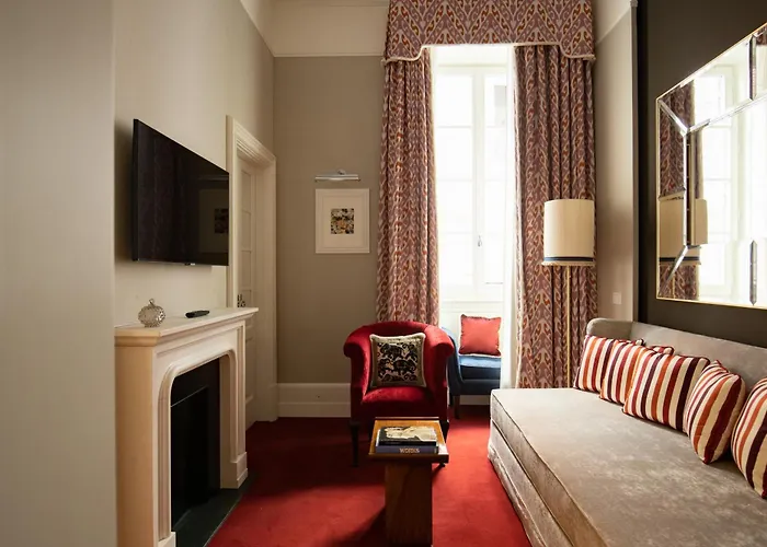 Maalot - Small Luxury Of The World Otel